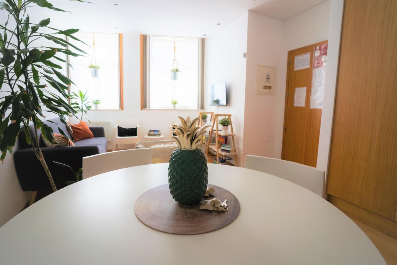 Downtown Porto Relaxed Apartment With Private Yard Exterior photo
