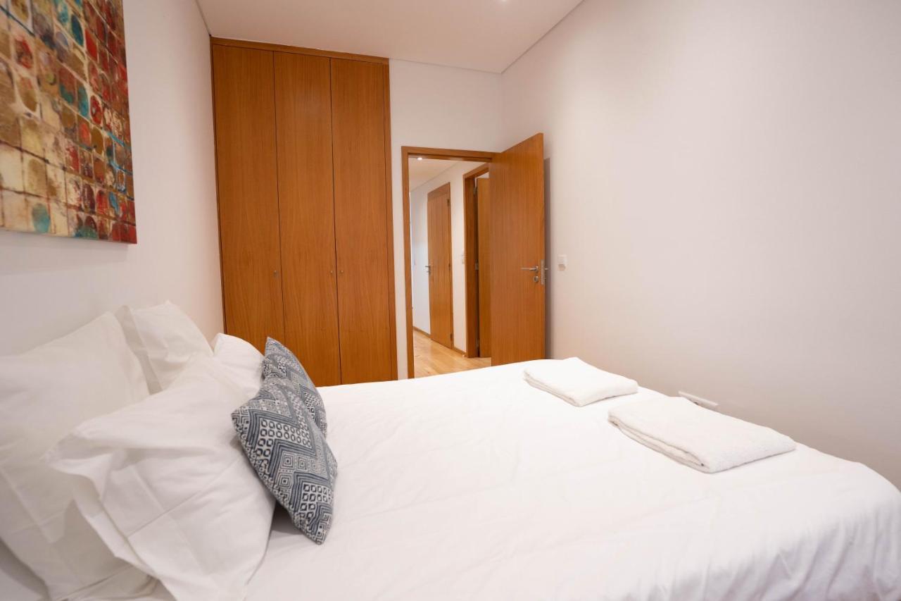 Downtown Porto Relaxed Apartment With Private Yard Exterior photo