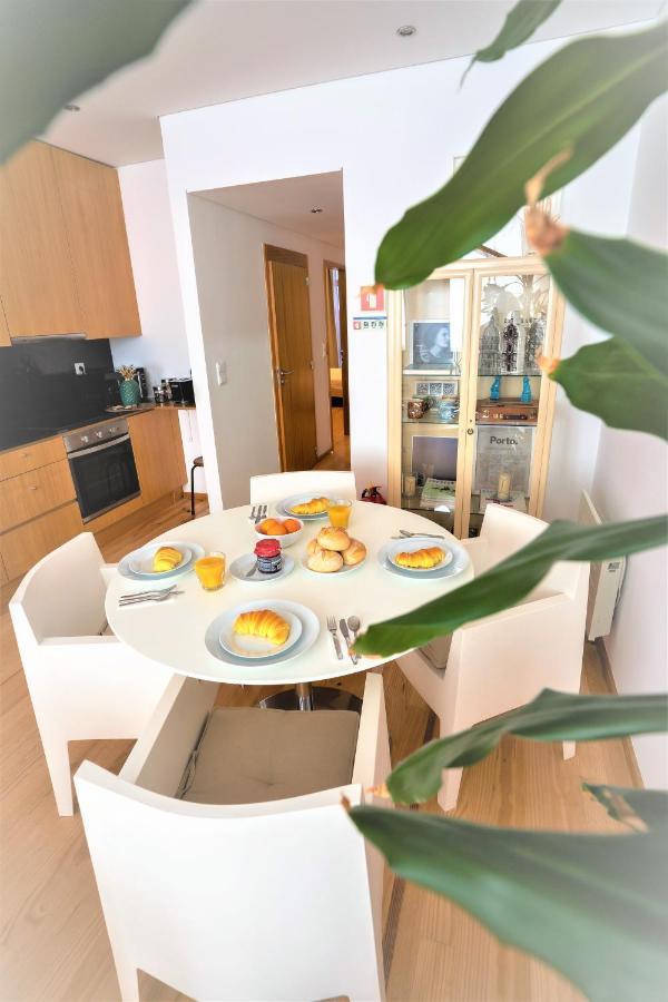 Downtown Porto Relaxed Apartment With Private Yard Exterior photo