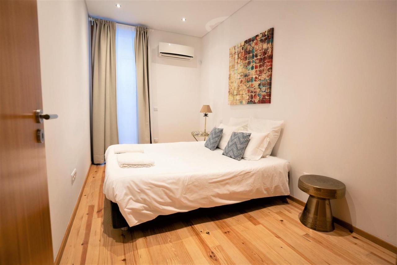 Downtown Porto Relaxed Apartment With Private Yard Exterior photo